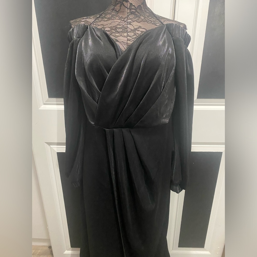 Fashion nova dress size(2X)